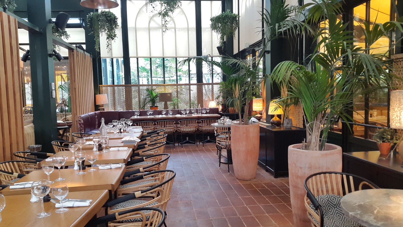 Eugène Eugène — photo 1