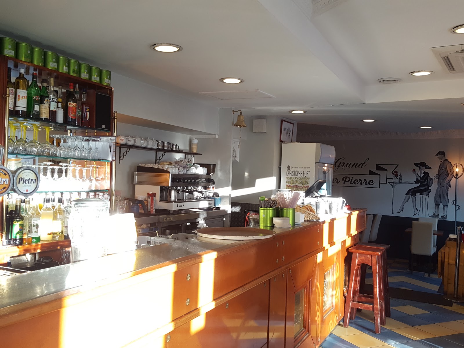 Grand Bar Pierre — photo 1