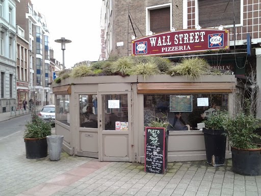 Wall Street Pub